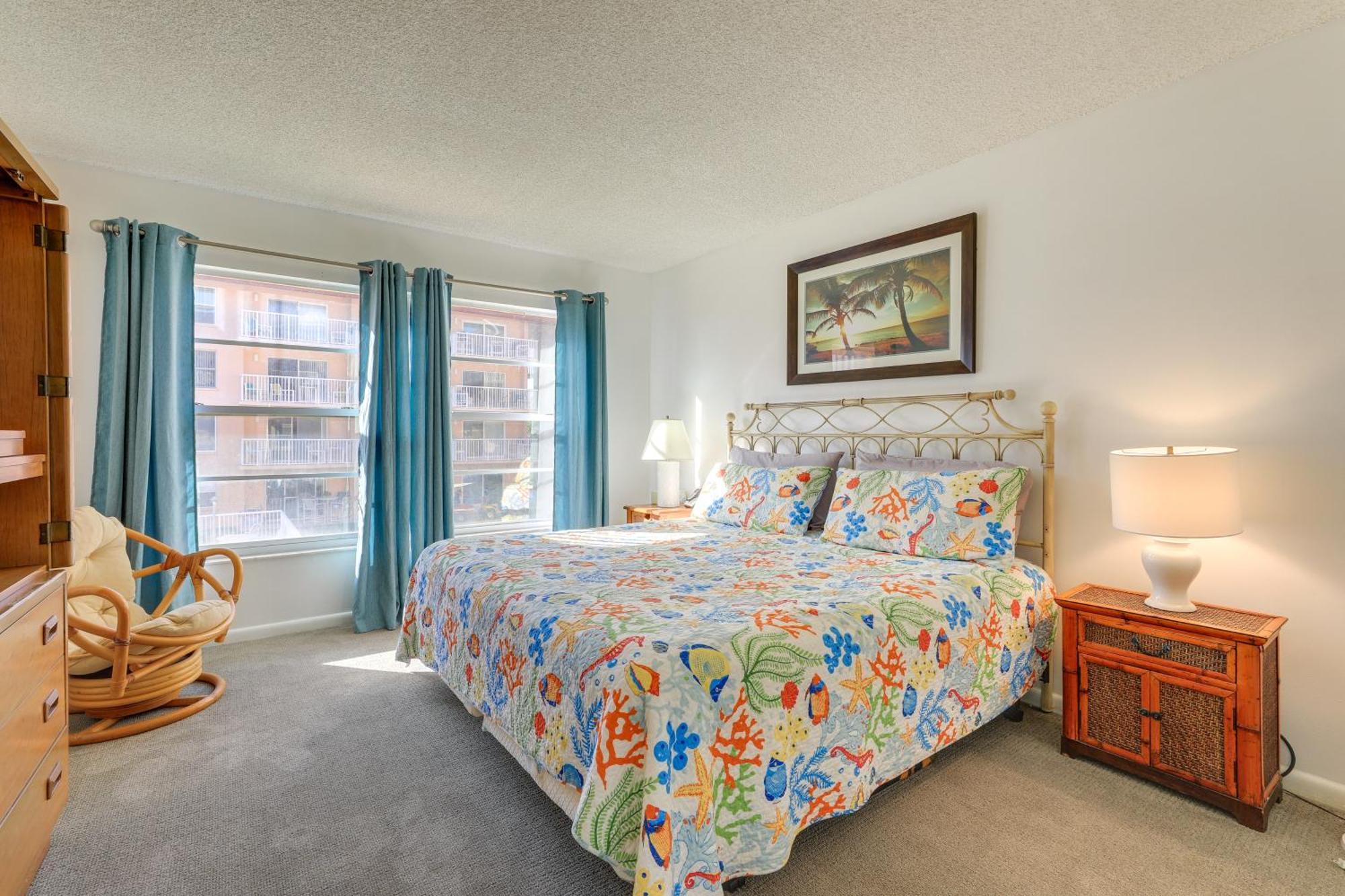 Central Cocoa Beach Condo With View, Steps To Beach! Exterior foto